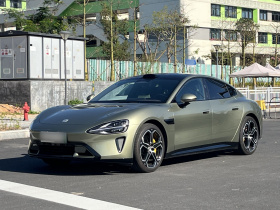 小米汽车 小米SU7 2024款 后驱超长续航高阶智驾Pro版