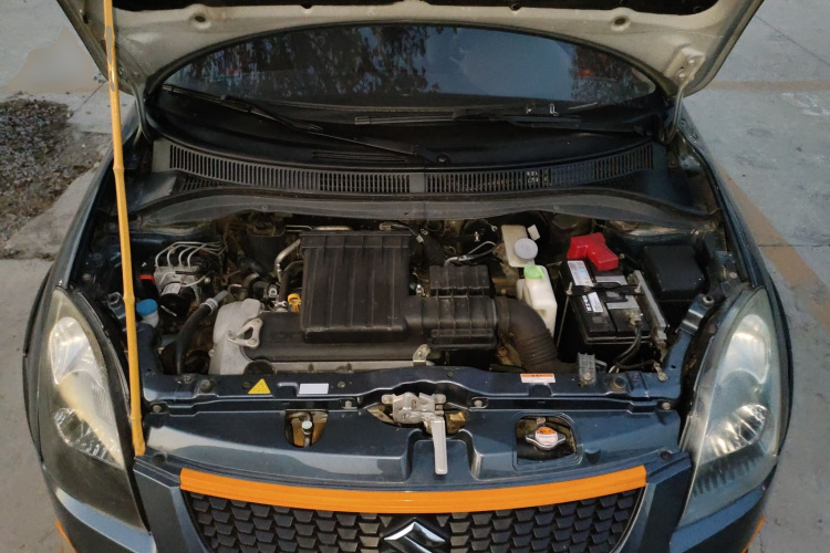 铃木 雨燕 2016款 1.5L 自动时尚型酷玩版局部细节24