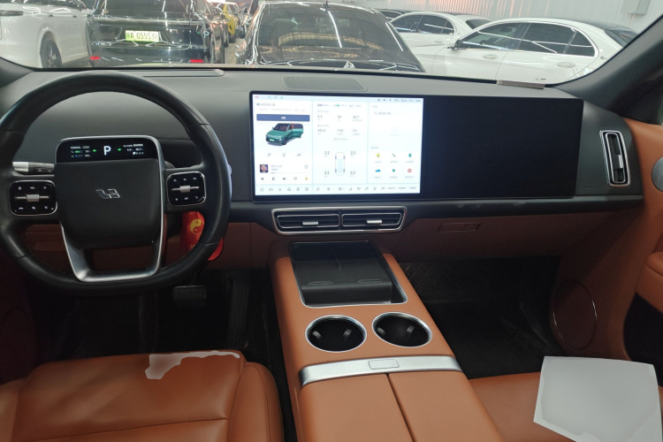 理想汽车 理想L9 2022款 Max中控内饰12