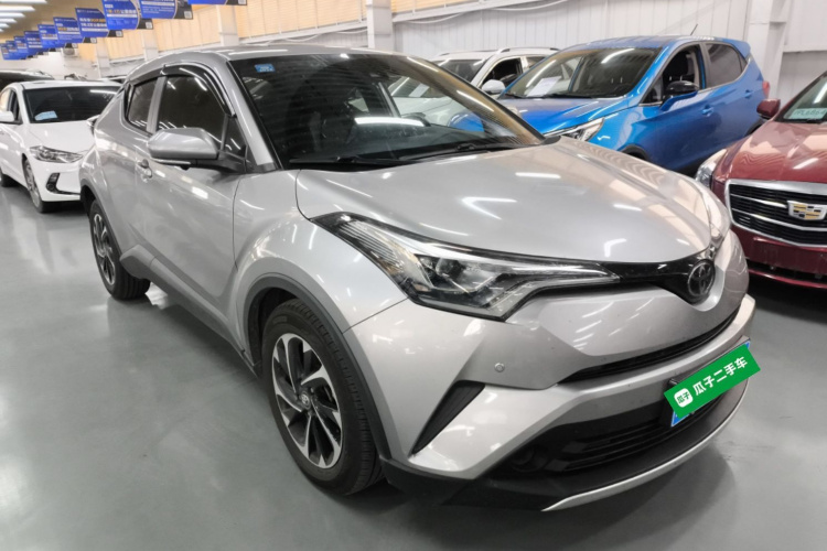 丰田 奕泽IZOA 2020款 2.0L 奕驰版车身外观3