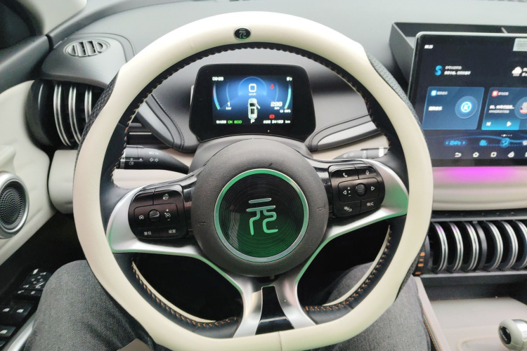 比亚迪 元PLUS 2023款 冠军版 430KM 领先型局部细节13