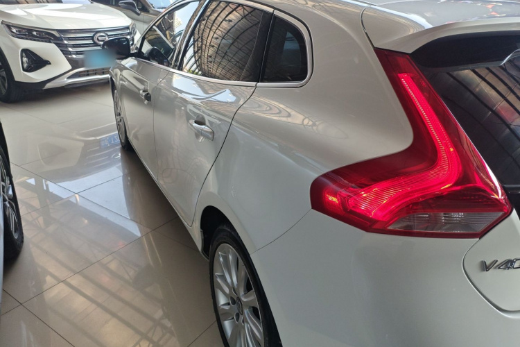 沃尔沃V40 2015款 1.6T 智雅版车身外观6003