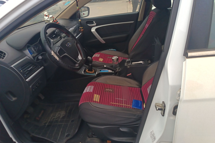 吉利汽车 帝豪 2017款 三厢百万款 1.5L 手动向上版中控内饰19