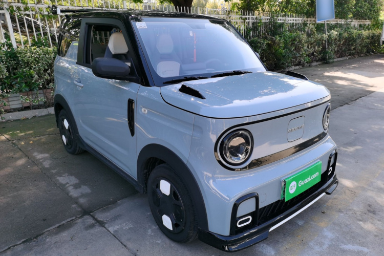 吉利银河 2024款 200km 熊猫卡丁车身外观3