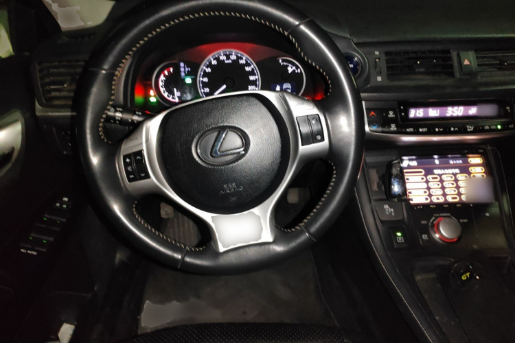 雷克萨斯CT 2013款 CT200h 精英版局部细节13