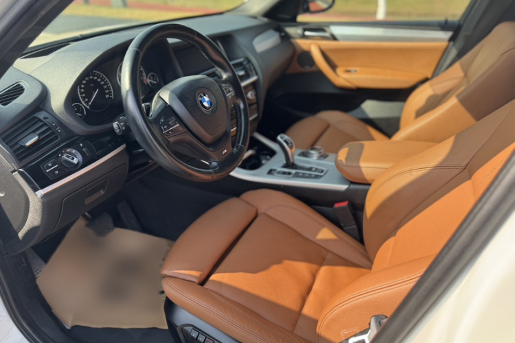 宝马X4 2014款 xDrive35i M运动型中控内饰7004