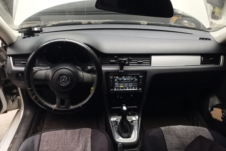 大众 宝来 2013款 1.6L 自动时尚型中控内饰7002