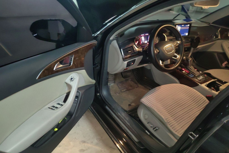 奥迪A6L 2016款 TFSI 技术型中控内饰7003