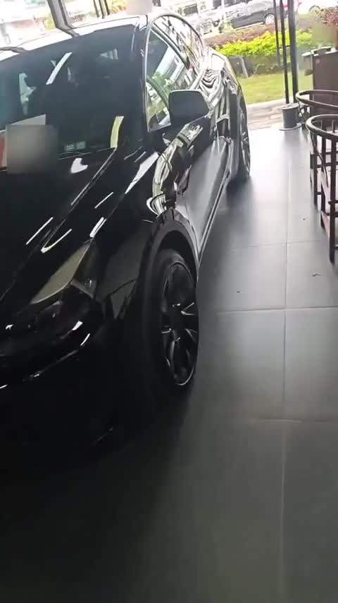 特斯拉 Model Y 2022款 后轮驱动版讲解2