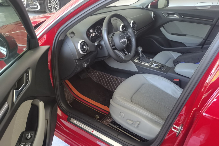 奥迪A3 2019款 Sportback 35 TFSI 时尚型 国VI中控内饰20