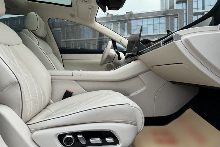 鸿蒙智行 享界S9 2024款 纯电 Ultra 四驱旗舰版局部细节41