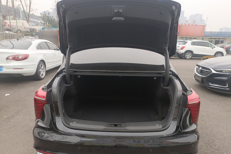 红旗H5 2023款 2.0T 自动智联旗畅版局部细节23