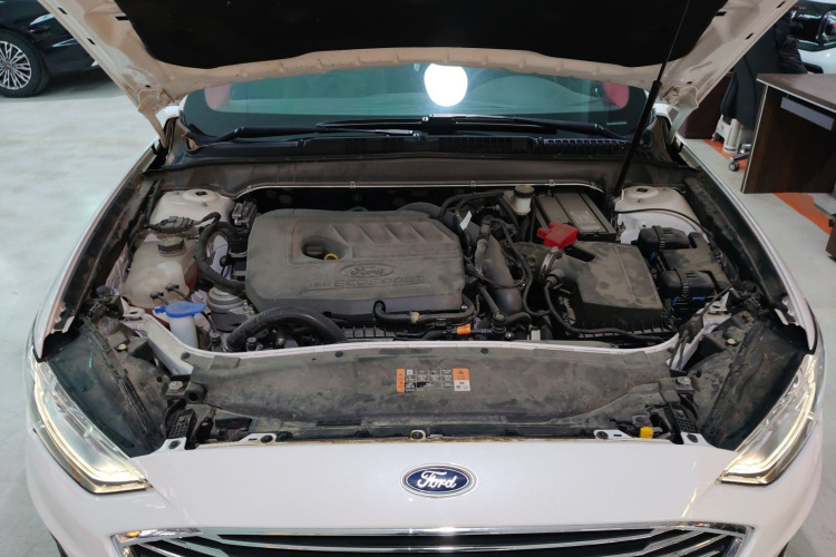 福特 蒙迪欧 2020款 EcoBoost 180 时尚型局部细节24