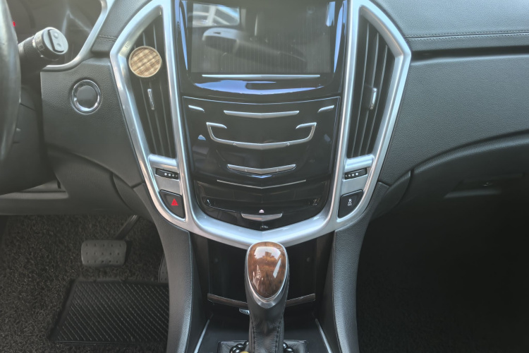 凯迪拉克SRX 2013款 3.6L 旗舰型局部细节16