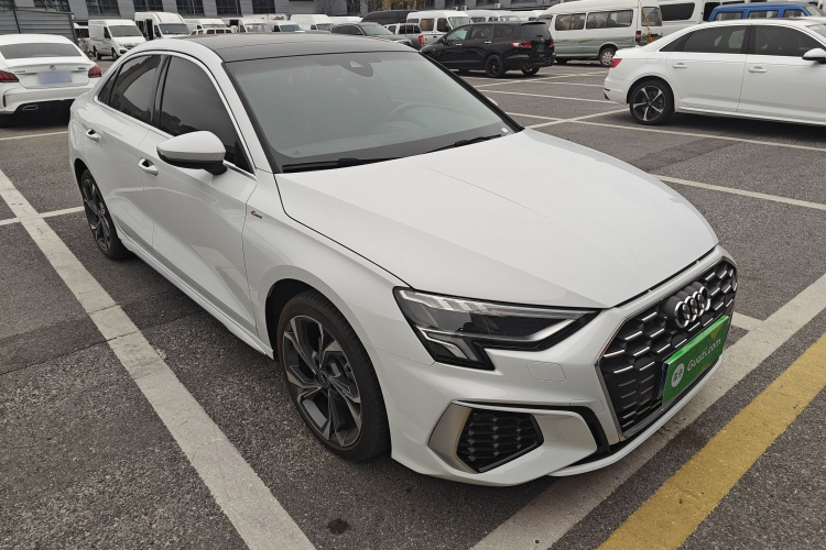 奥迪A3 2024款 A3L Limousine 35 TFSI 时尚运动型车身外观6002