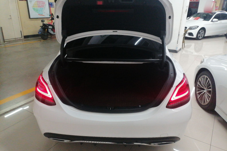 奔驰C级 2021款 C 200 L 时尚型运动版机舱底盘23