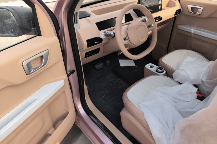 吉利银河 2024款 熊猫mini 200km 耐力熊中控内饰20