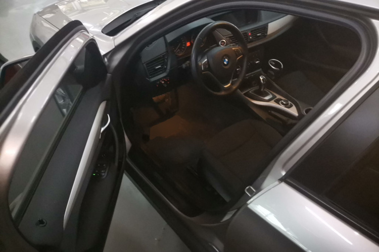 宝马X1 2014款 sDrive18i 时尚型中控内饰20