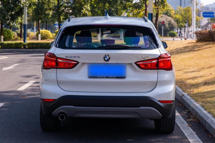 宝马X1 2018款 sDrive18Li 时尚型车身外观6