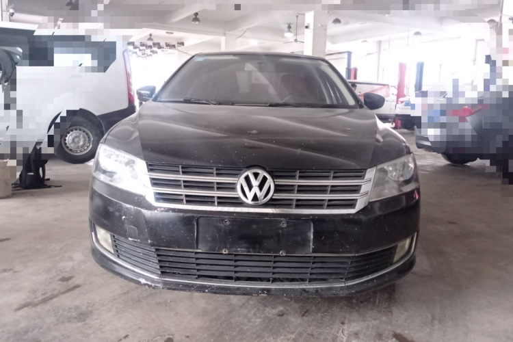 大众 朗逸 2013款 改款经典 1.6L 自动风尚版车身外观6001