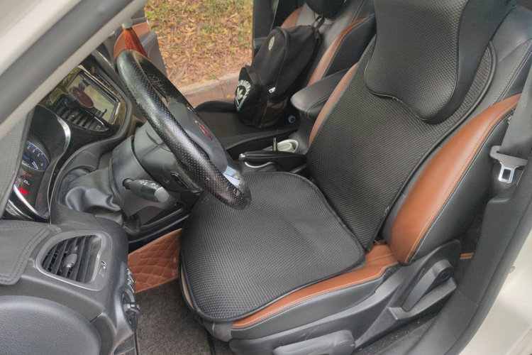 菲亚特 菲翔 2015款 1.4T 自动劲享版中控内饰19