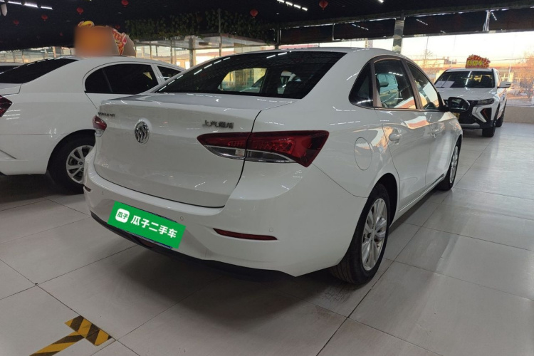 别克 英朗 2021款 改款 典范 1.5L 自动精英型车身外观7