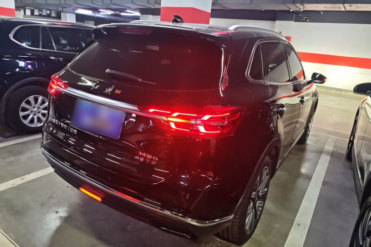 红旗HS5 2022款 改款 2.0T 智联旗享四驱版车身外观6005