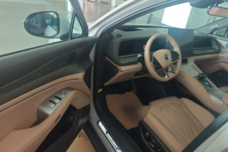 腾势N7 2024款 630 四驱智驾Max版中控内饰20