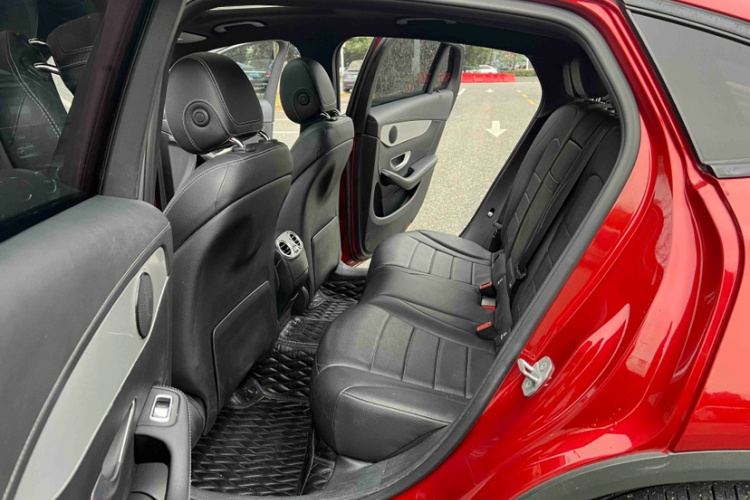 奔驰GLC轿跑 2017款 GLC 200 4MATIC 轿跑SUV中控内饰7004