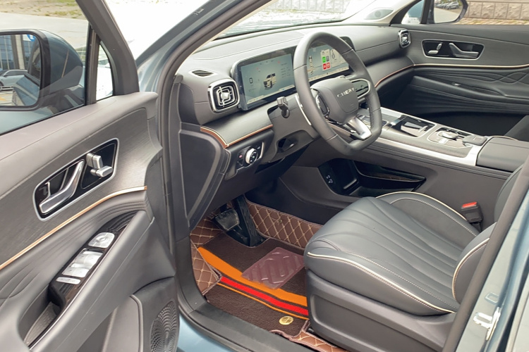 奇瑞 瑞虎9 2023款 2.0T 双离合两驱领先版 5座中控内饰7002