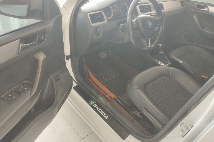 斯柯达 昕锐 2018款 1.6L 自动舒适版中控内饰20