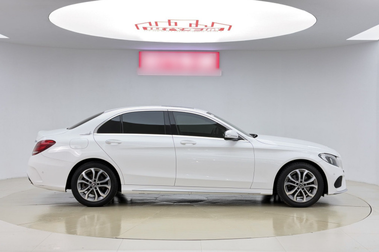 奔驰C级 2017款 改款 C 180 L 时尚型运动版车身外观6005