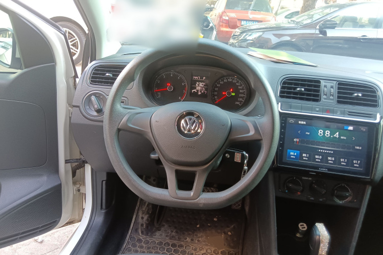 大众 Polo 2018款 1.5L 自动安驾型中控内饰13