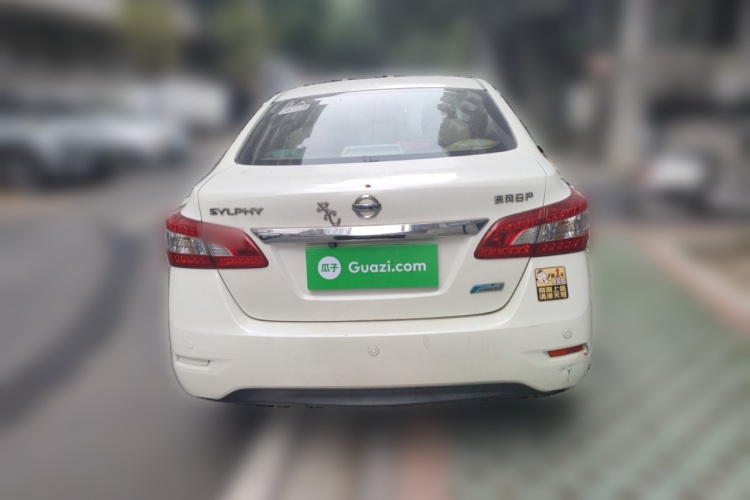 日产 轩逸 2014款 1.6XV CVT尊享版车身外观6004