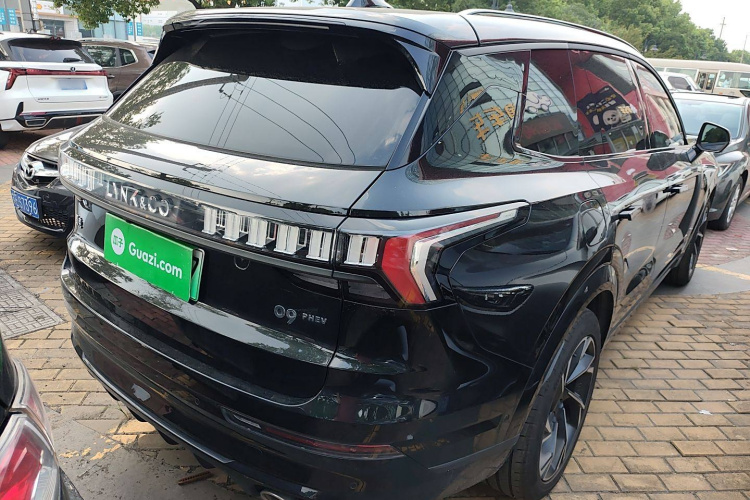 领克09 EM-P 2021款 2.0T PHEV Halo 七座车身外观7