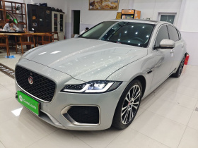 捷豹XFL 2024款 2.0T P250 两驱尊享豪华版