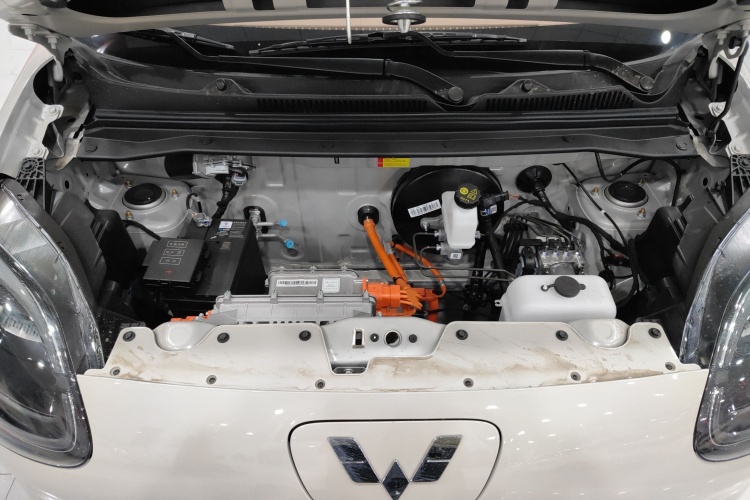 五菱汽车 宏光MINIEV 2025款 四门版 进阶款机舱底盘24