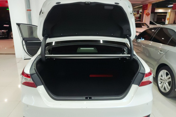 丰田 凯美瑞 2021款 2.0G 豪华版局部细节23