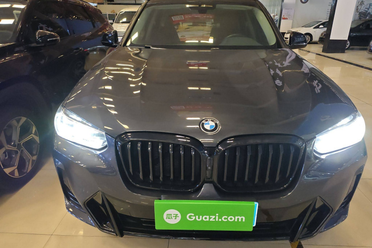 宝马X3 2023款 xDrive30i 领先型 M曜夜套装车身外观2