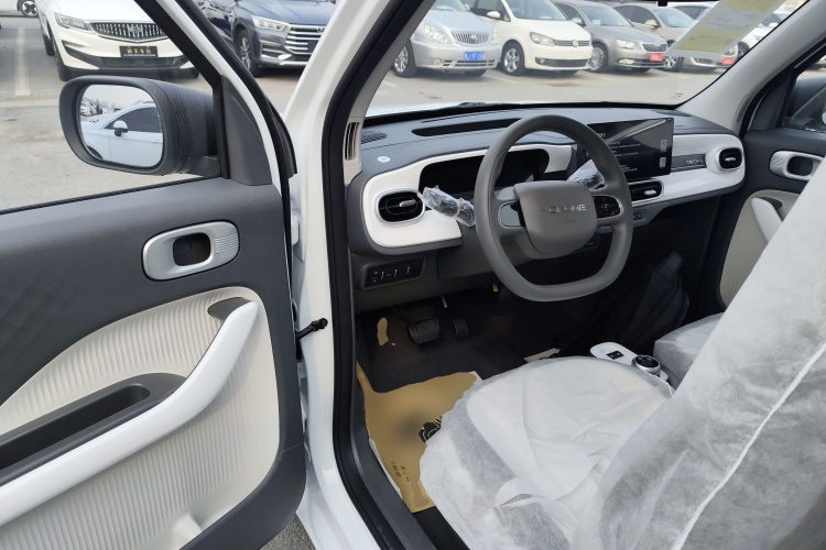 吉利银河 熊猫 2025款 210km 元气熊中控内饰20