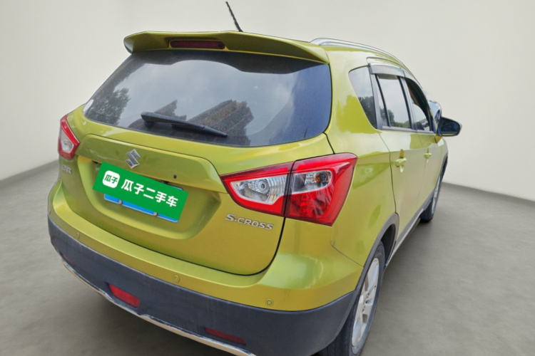 铃木 锋驭 2015款 1.6L CVT两驱精英型车身外观7