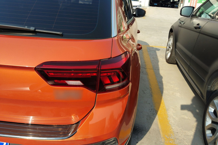 大众 T-ROC探歌 2018款 280TSI DSG两驱舒适型 国V车身外观6006