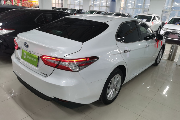 丰田 凯美瑞 2021款 双擎 2.5HGVP 领先版车身外观7