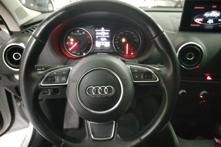 奥迪A3 2016款 Limousine 35 TFSI 领英型局部细节13