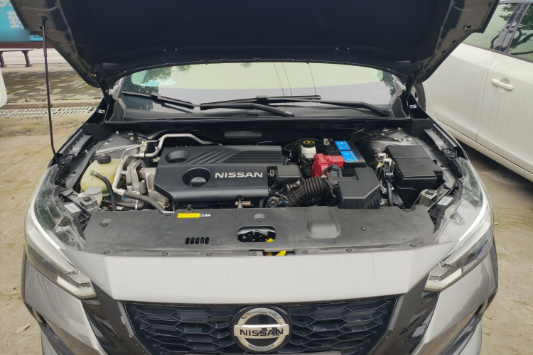 日产 轩逸 2020款 1.6L XL CVT悦享版机舱底盘24