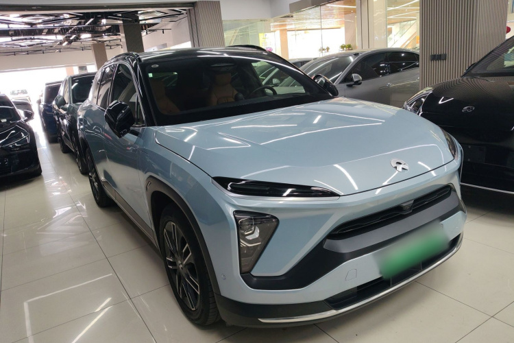 蔚来ES6 2020款 600KM 运动版车身外观3