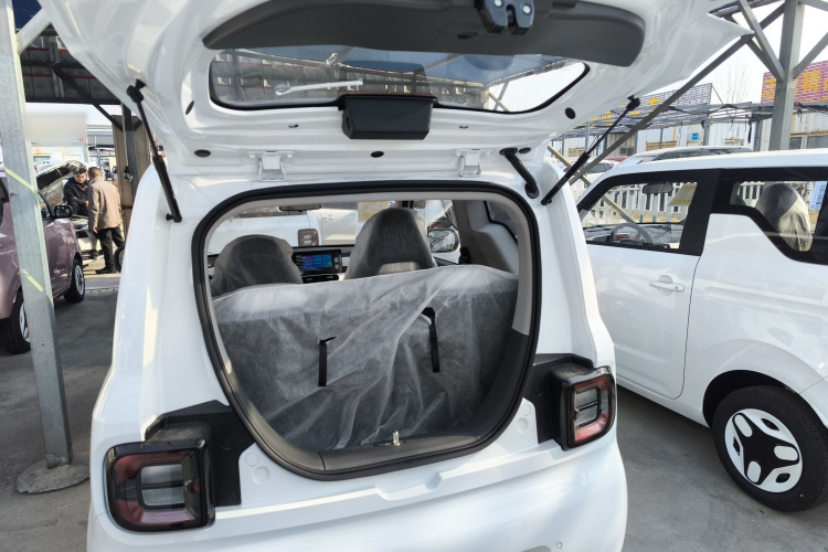 吉利银河 熊猫 2025款 210km 元气熊局部细节23