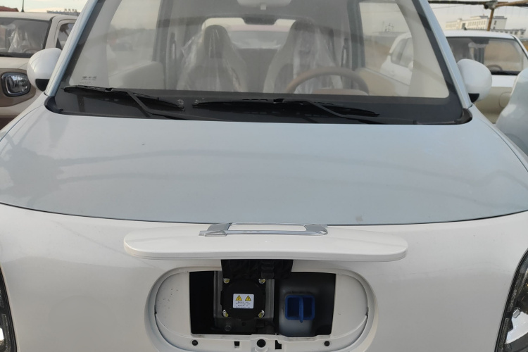 奔腾小马 2026款 222km 萌趣马 Plus机舱底盘24