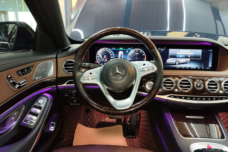 奔驰S级 2020款 S 350 L 尊享型 臻藏版中控内饰13