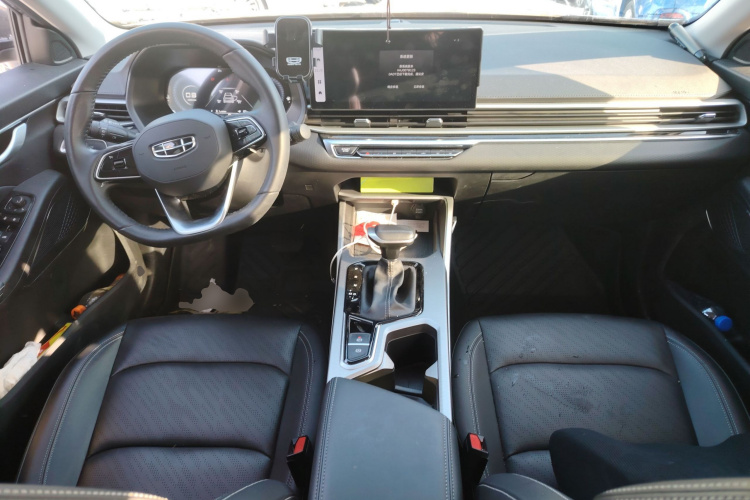 吉利汽车 帝豪 2023款 第4代冠军版 1.5L CVT豪华型中控内饰12